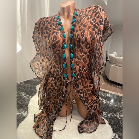 NWT beach bunny bikini coverup size S or M - Picture 10 of 13